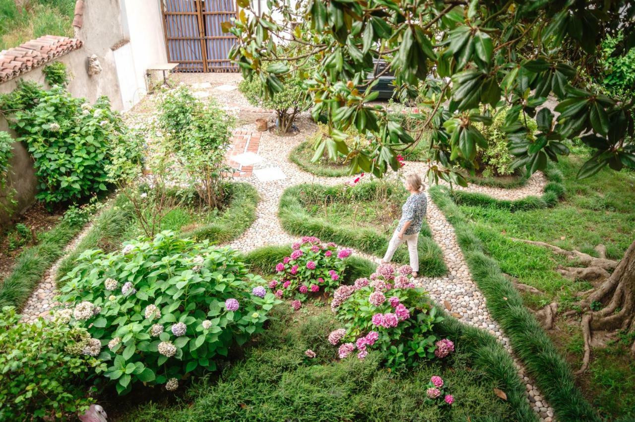 Bed & Breakfast Lunafragola Atelier Candia Canavese